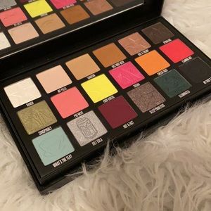 Jeffree Star Cosmetics Conspiracy Eyeshadow Palette
